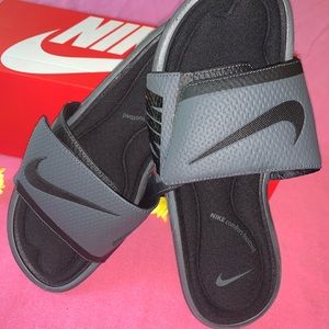 Men's Size 7 Nike Solarsoft Comfort Slides Slipper